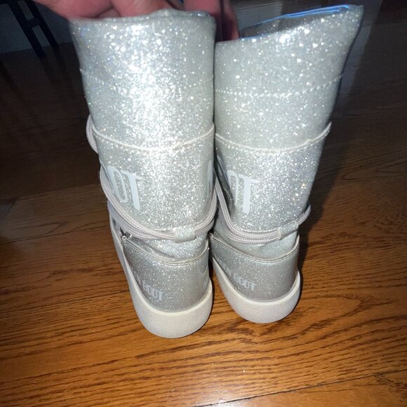 Moon Boot JR Park Boot | Silver Size 2 - Picture 3 of 6